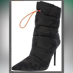 Steve Madden Black Camouflage Heeled Boots